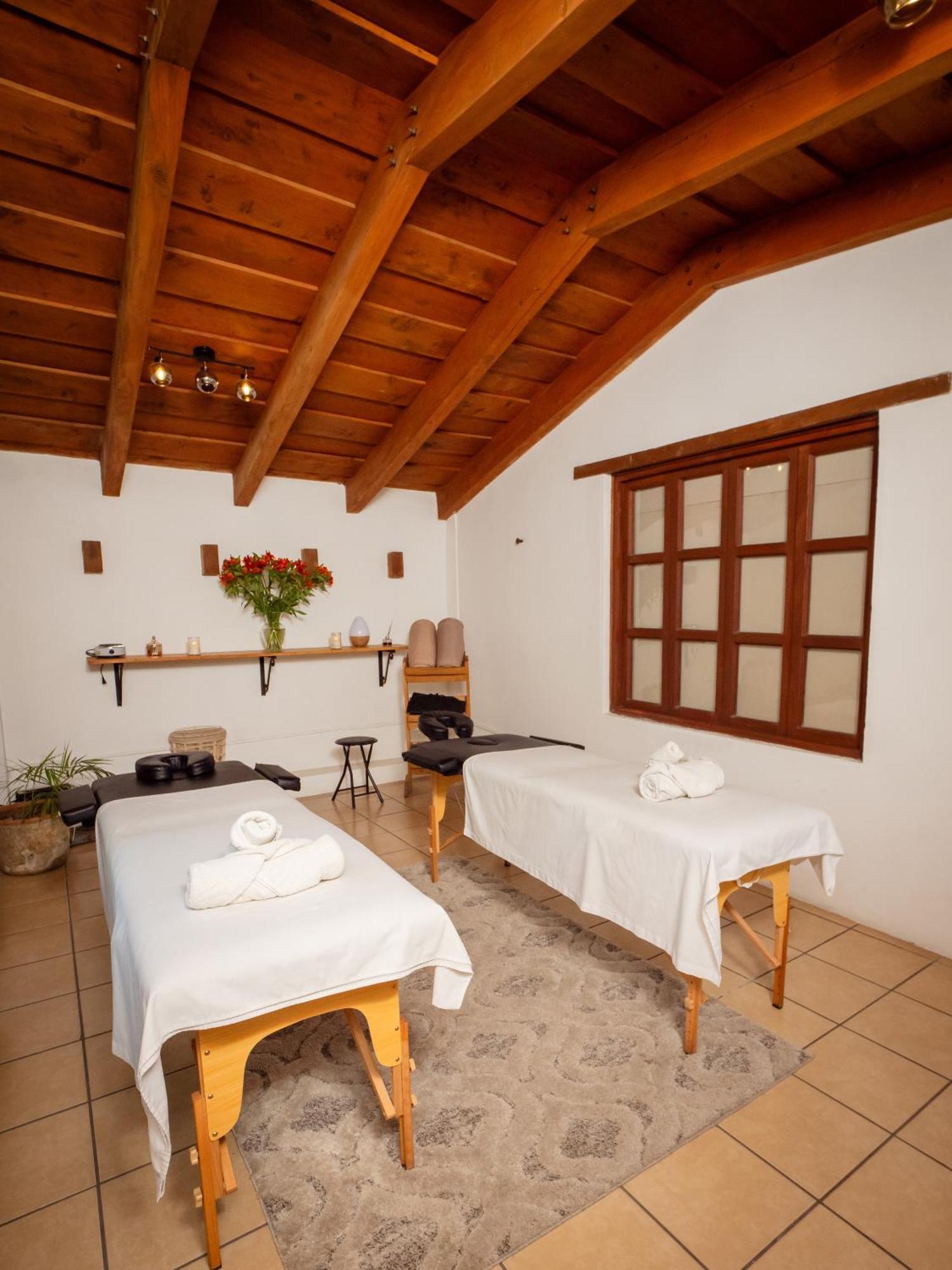Hotel Cacique Real Antigua Ngoại thất bức ảnh